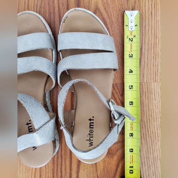 White Mountain silver sparkly summer wedge sandals size 6 - Picture 5 of 5